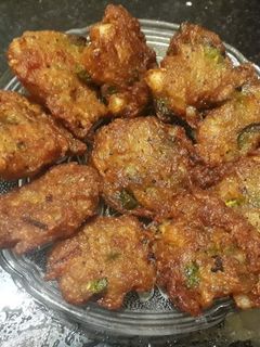 বাঁধাকপির পকোড়া (bandhakopir pakoda recipe in Bengali) রেসিপির প্রধান ছবি