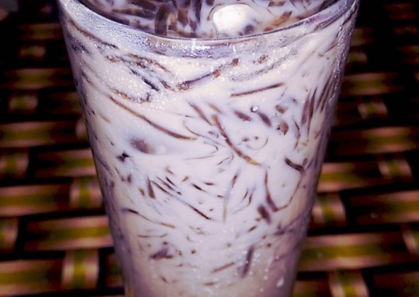 Es Cilo (Cincau Milo)