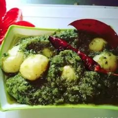 A picture of Green baby potatoes.