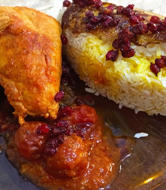 چلو مرغ با آلو زرشک