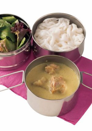 東販小食堂：椰汁咖哩雞沾麵 的食譜成品照片