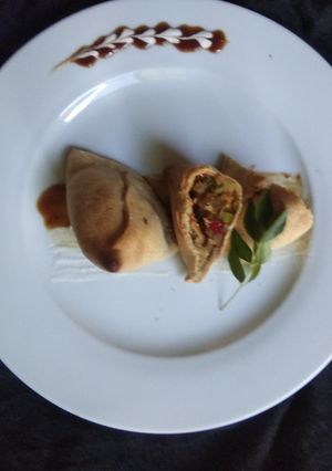 बेक्ड आटा समोसा (Baked aata samosa recipe in hindi) रेसिपी मुख्य फोटो