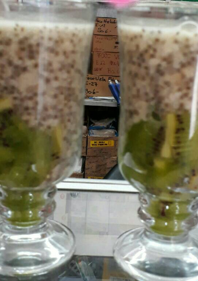 Una foto de ChiAvena con kiwi