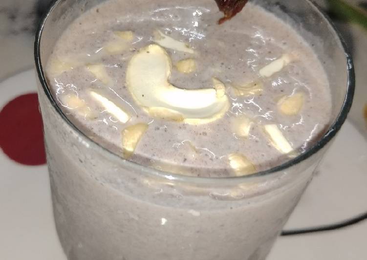 Easiest Way to Cook Tasty খেঁজুর কালো আঙুরের মিল্ক শেক(Khajur black angur milkshake)