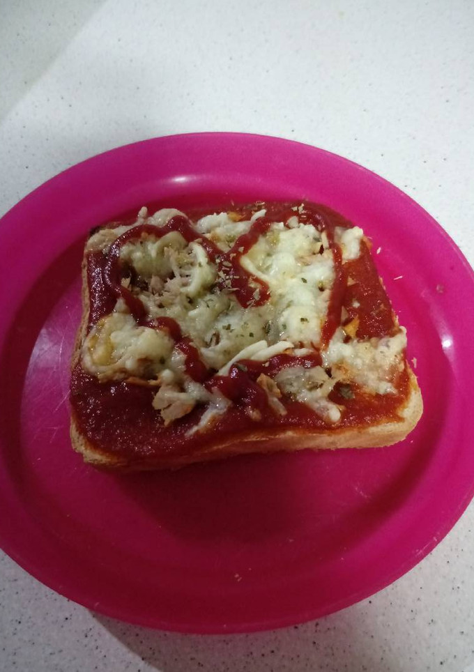 Una foto de Mini pizza con pan de molde