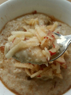 A picture of Vickys Apple Spiced Morning Porridge, GF DF EF SF NF.