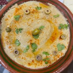 A picture of Hummas (aribien dish).