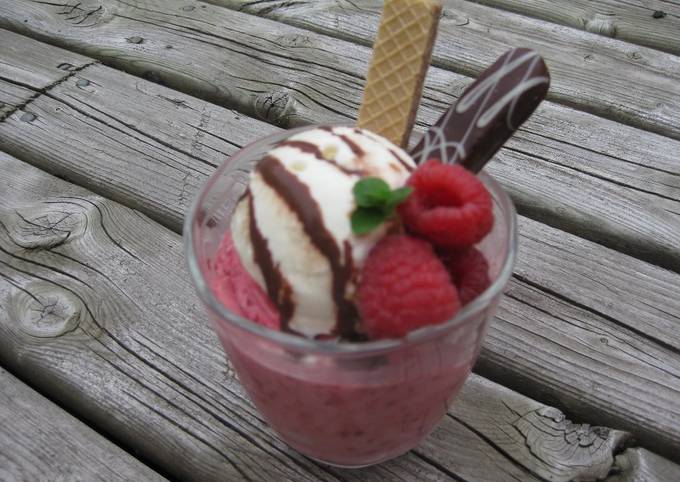 Simple Way to  Raspberry Parfait