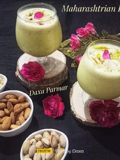 મહારાષ્ટ્રીયન કેસર પિયુષ (Maharashtrian Kesar Piyush Recipe in G રેસીપી મુખ્ય ફોટો