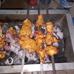 A picture of Chicken tikka.