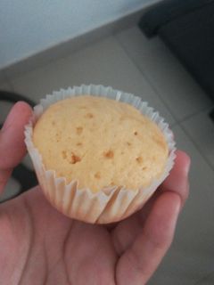 Una foto de Cupcakes de coco y limón