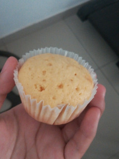 Una foto de Cupcakes de coco y limón