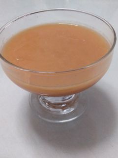 Una foto de Zumo papaya y granada
