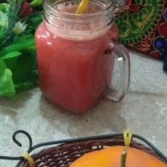Apple carrots orange juice A picture of Apple carrots orange juice.