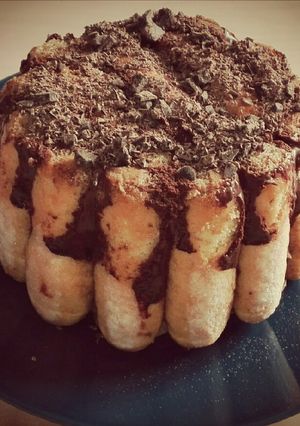 Une photo de Charlotte au chocolat