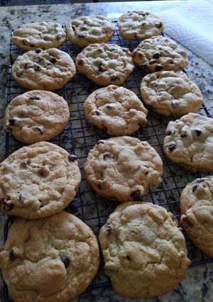 A picture of Classic chocolate chip cookies.