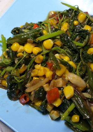 Foto resep Tumis Bayam Jagung Pedas