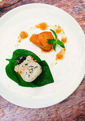 Hình của món Cá hồi bơ tỏi sốt teriyaki.