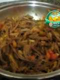 Carne 🥩Desmechada con Guiso 🍅🧅