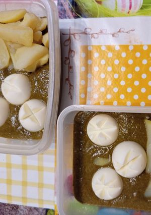 Tejszínes friss sóska burgonyával és tojással recept fotója