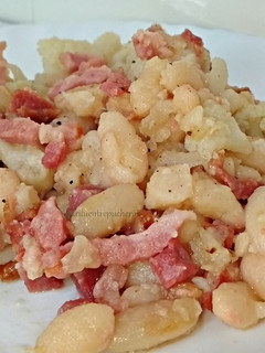 Una foto de Salteado de judías blancas y coliflor