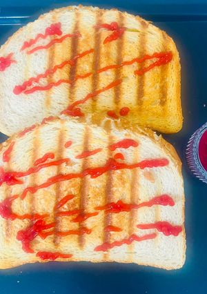A picture of Corn Paneer Chilli Grilled Sandwich 🥪.