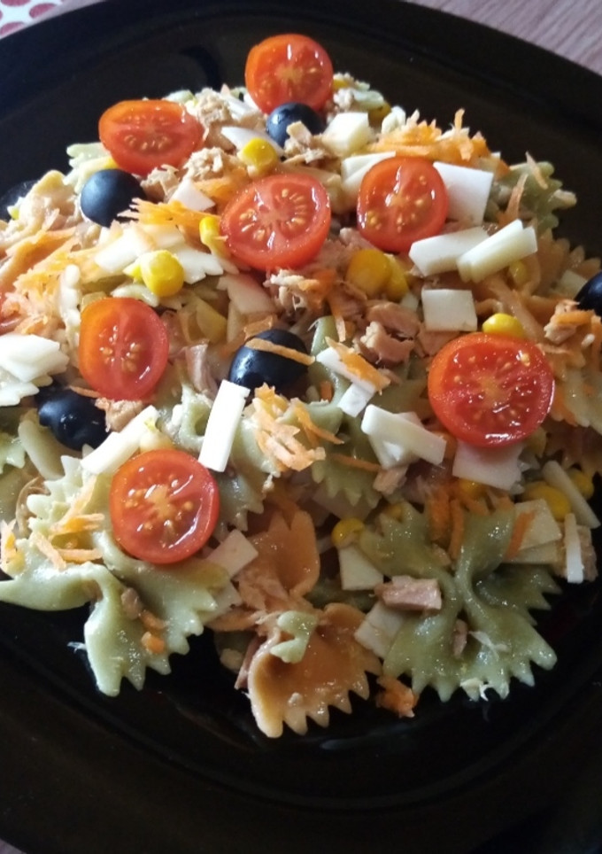 Una foto de Ensalada de pasta con atún en 15 minutos