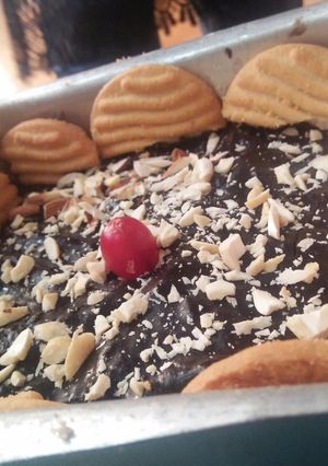 बिस्कुट केक (Biscuit Cake recipe in Hindi) रेसिपी मुख्य फोटो