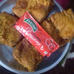 A picture of Stuffed Bread Pakora.