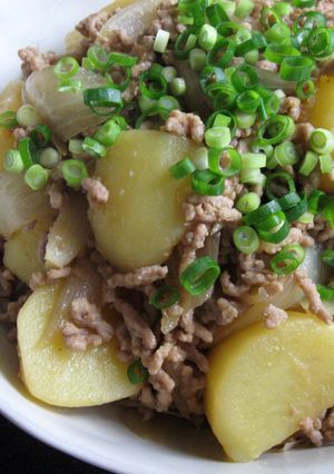 A picture of Pork Mince Nikujaga.