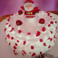 A picture of Christmas🎄🎅🔔❄ Special Vanilla Cake.