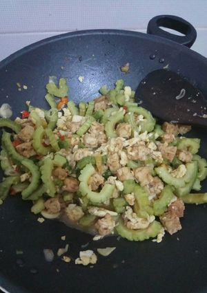 Foto resep Oseng Pare telur tempe