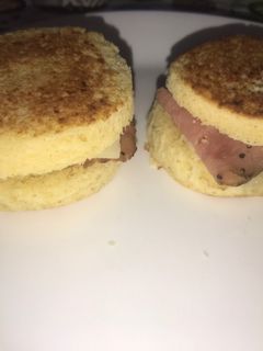 Una foto de Pan de harina de almendra al microondas
