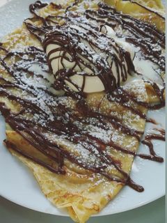 Foto de Crepe de Chocolate com Gelado de Baunilha