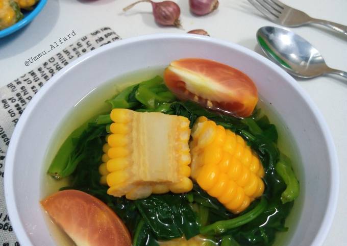Ternyata begini loh! Cara gampang memasak Sayur Bening Jagung Kangkung yang sedap