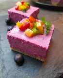 Cheesecake salata di barbabietola con tartare di peperoni