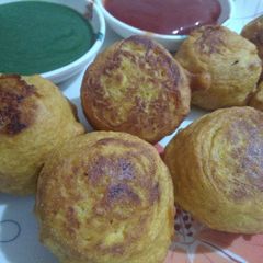 A picture of Batata Vada.