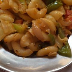 A picture of Macaroni.