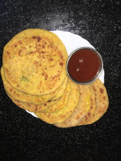 A picture of Corn Paratha.