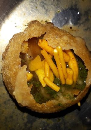 A picture of Pani puri.