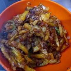 A picture of Chilli potatoes.