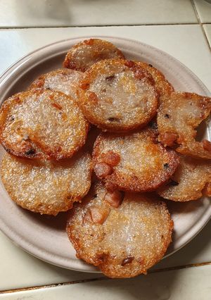 A picture of Fried Yam Cake (Snack).
