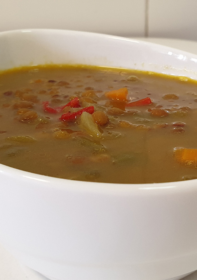Una foto de Lentejas con verduras y curry