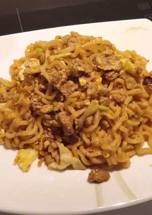 รูปของ ผัดมาม่าต้มยำ เส้นหนึบ🍜