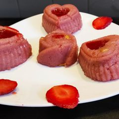 A picture of Strawberry kesari.