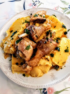 Foto de Polenta com Galinha Caipira na Panela de Pressão