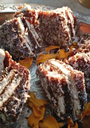 ખજૂર પાક (Khajoor Paak Recipe In Gujarati) રેસીપી મુખ્ય ફોટો