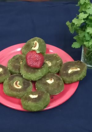 હરા ભરા કબાબ (Hara Bhara Kebab Recipe In Gujarati) રેસીપી મુખ્ય ફોટો