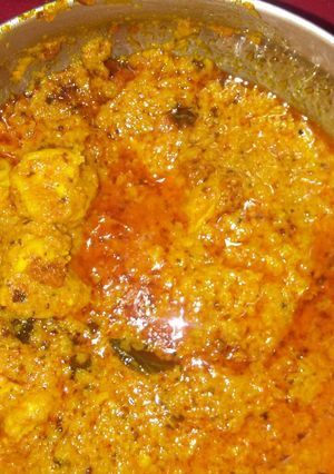 A picture of Prawns gravy.
