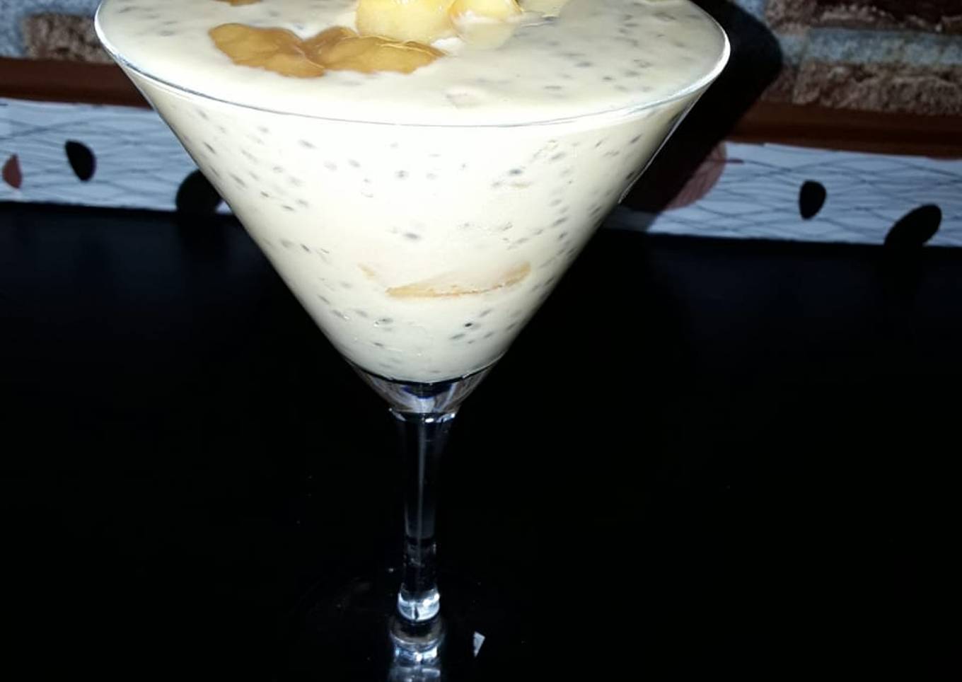Mango sago energy drink